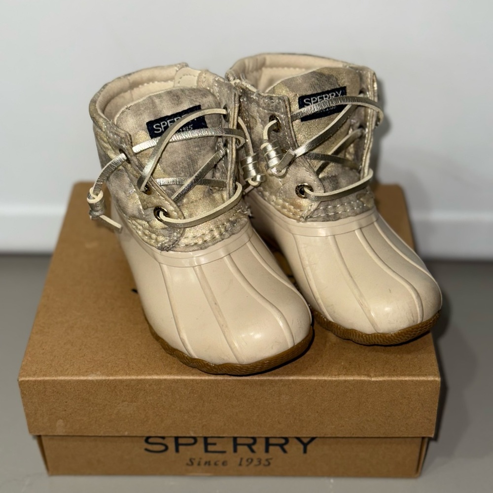 Sperry Kids' Cream and Tan Boots